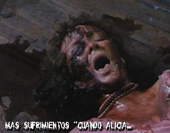 Un brutal momento en ZOMBI 3